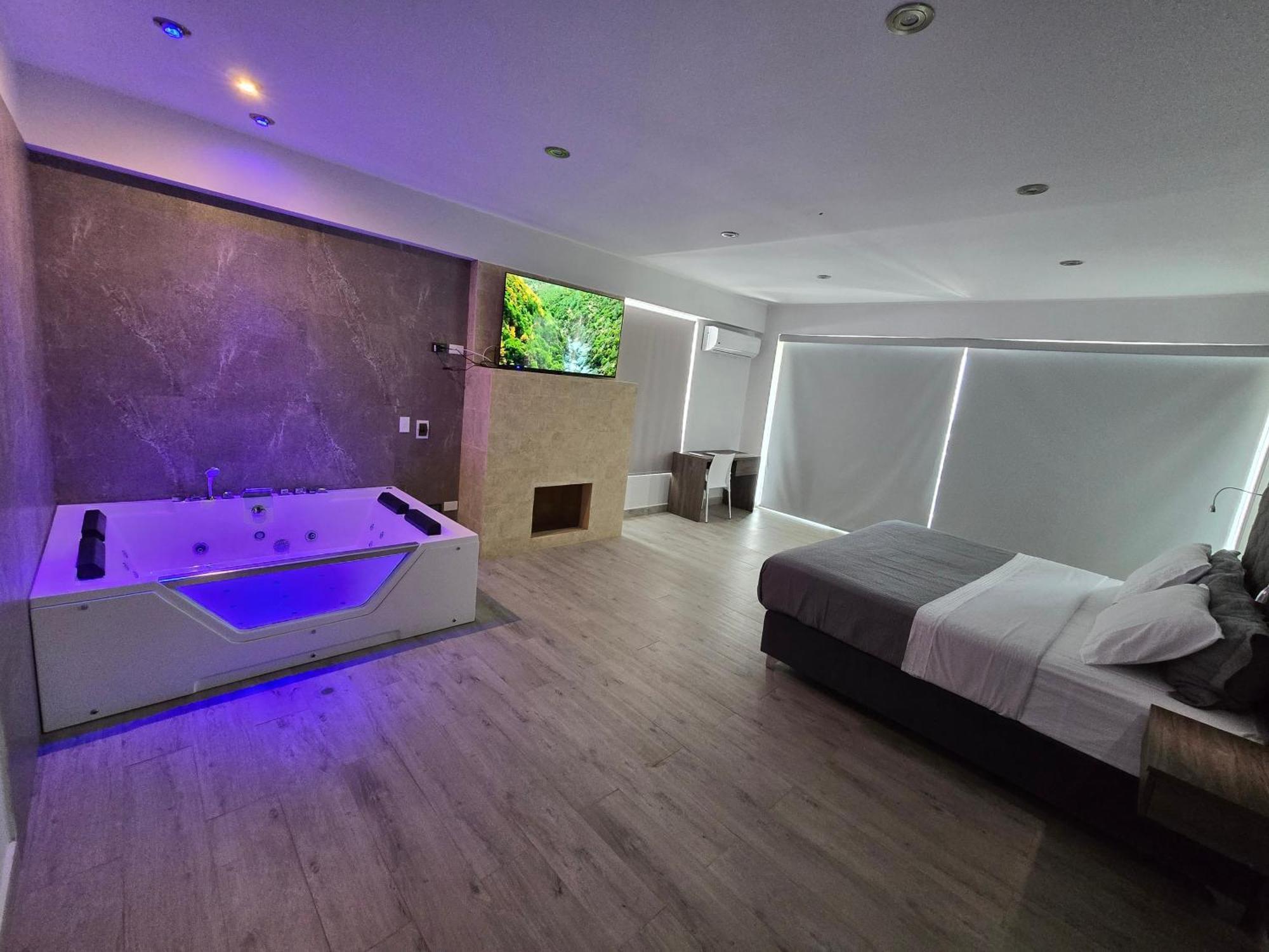 Silver Inn Hotel Серо Азул Екстериор снимка