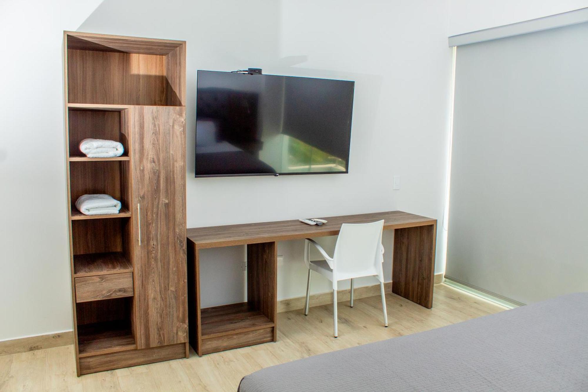 Silver Inn Hotel Серо Азул Екстериор снимка