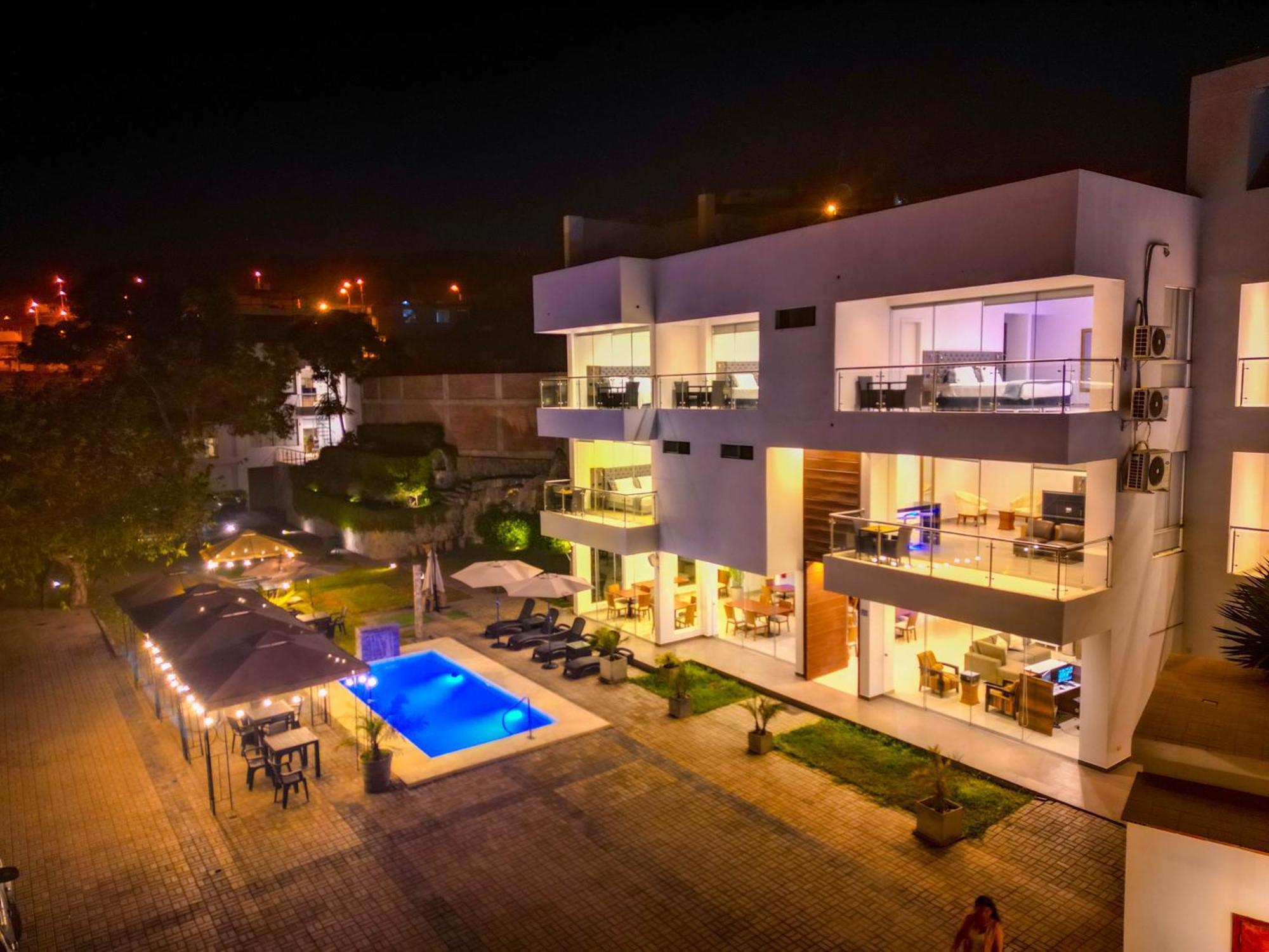 Silver Inn Hotel Серо Азул Екстериор снимка