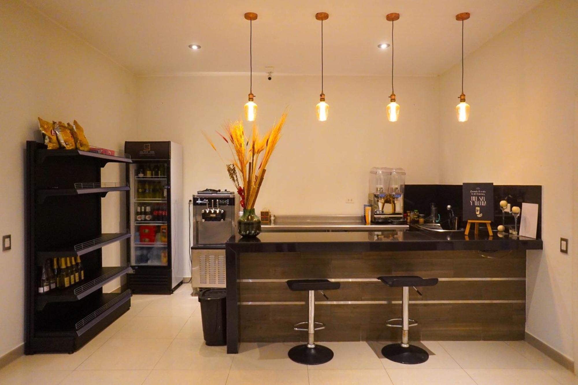 Silver Inn Hotel Серо Азул Екстериор снимка