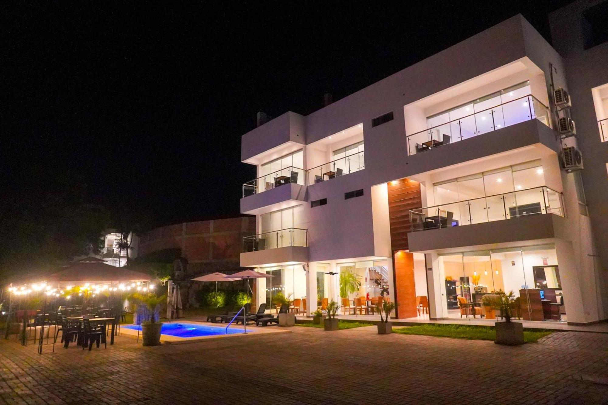 Silver Inn Hotel Серо Азул Екстериор снимка